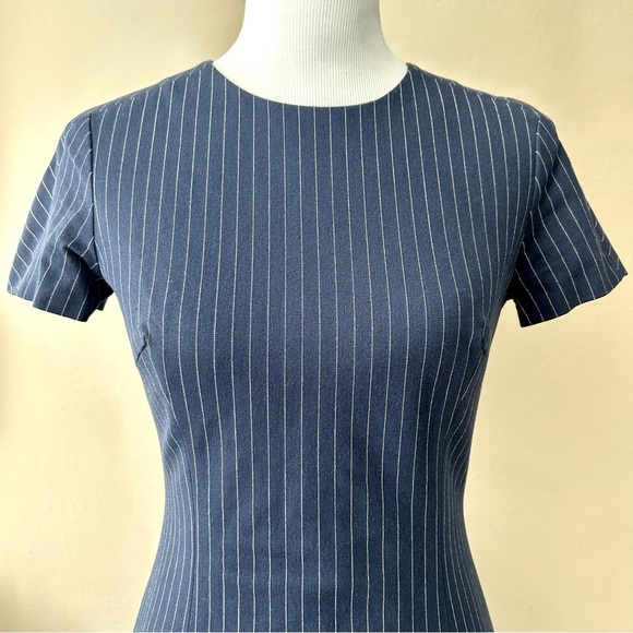 Banana Republic Navy Blue Pinstripe Sheath Dress Short Sleeve Size 4 - Picture 6 of 11